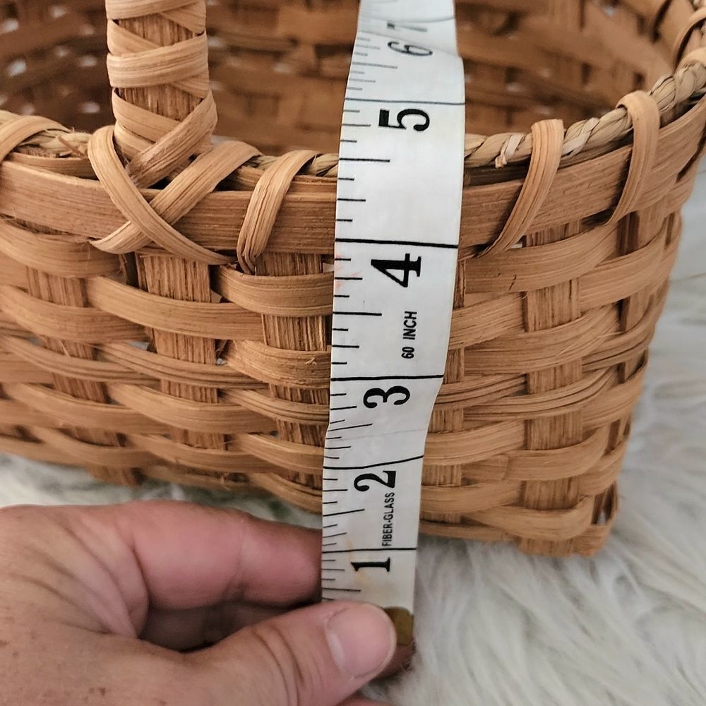 Handcrafted wicker basket - Picture 6 of 6